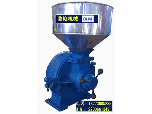 30型磨片式粉碎機(jī)、磨粉機(jī)磨粉機(jī)，磨片式，產(chǎn)量達(dá)1000公斤時(shí),粗細(xì)可調(diào)